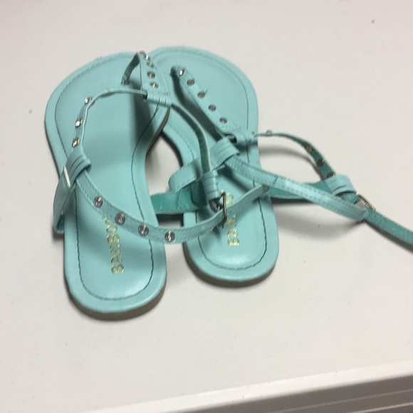 Summer sandals - Picture 3 of 3